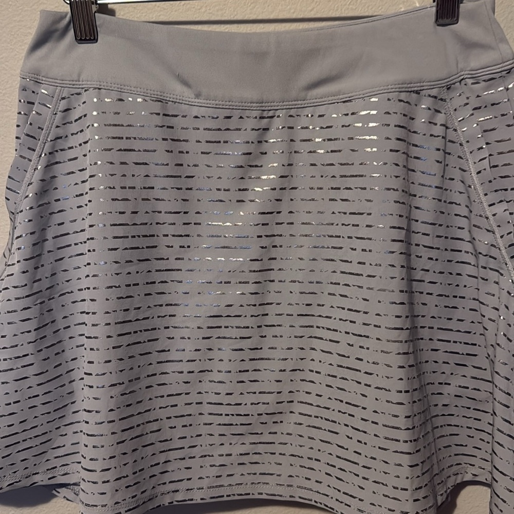 Under Armour Fitted Athletic Skirt Skort Heatgear Grey Small Tennis Golf Pockets - Picture 4 of 9